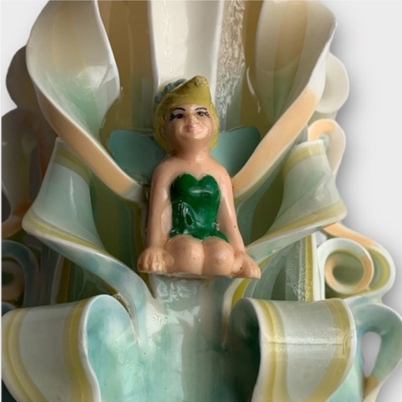 Vintage 90s Hand Crafted Disney Tinkerbell Carved Swirl Ribbon Candle - Picture 2 of 9